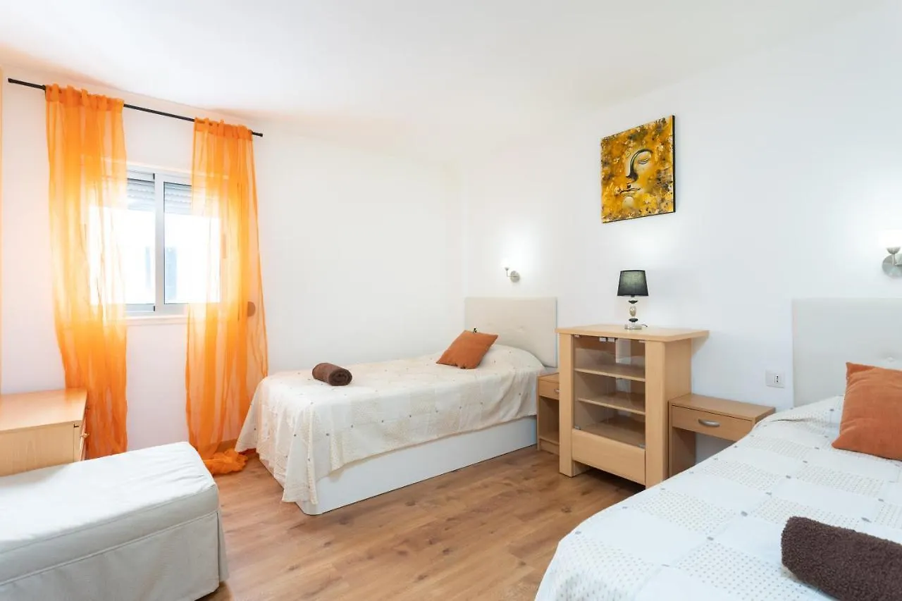 Apartamento Centro El Medano 0*, El Medano (Tenerife) Spain